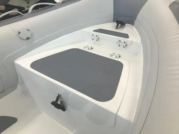 Slide: The Image of Zodiac Cadet 360 DL RIB ALU PVC 2022 - 2