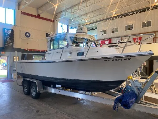Slide: The Image of Parker Marine 2320 SL Sport Cabin 2015 - 0