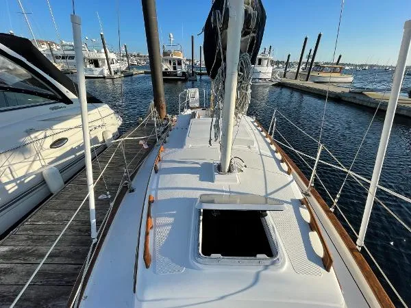 Slide: The Image of Pacific Seacraft Dana 24 1986 - 10