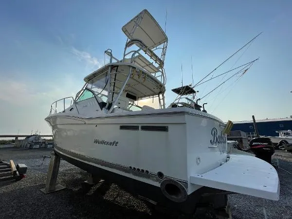 Slide: The Image of Wellcraft 330 Coastal 2005 - 1
