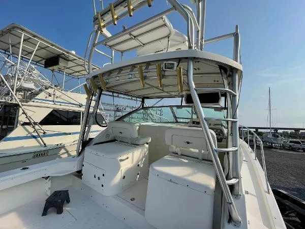 Slide: The Image of Wellcraft 330 Coastal 2005 - 6