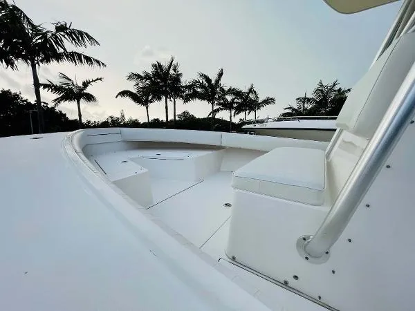 Slide: The Image of Regulator Marine 32FS 2006 - 3