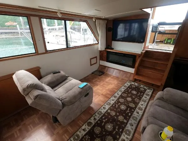 Slide: The Image of Californian 52 Cockpit Motor Yacht 1990 - 1
