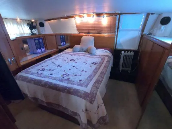 Slide: The Image of Californian 52 Cockpit Motor Yacht 1990 - 10