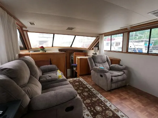 Slide: The Image of Californian 52 Cockpit Motor Yacht 1990 - 3