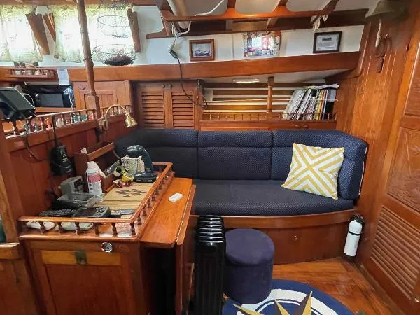 Slide: The Image of Formosa Cutter Ketch 1975 - 10