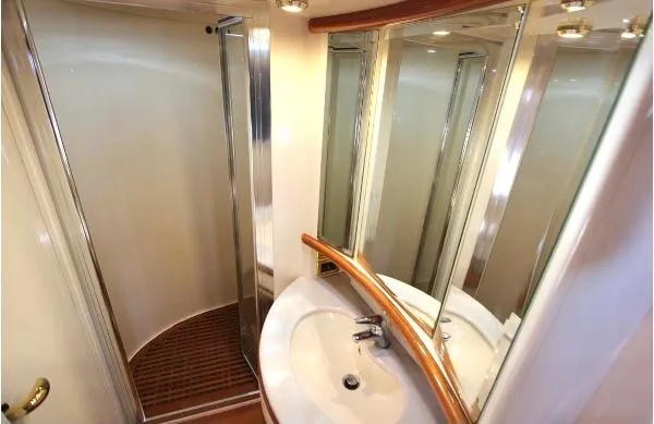 Slide: The Image of Azimut Flybridge 2009 - 10