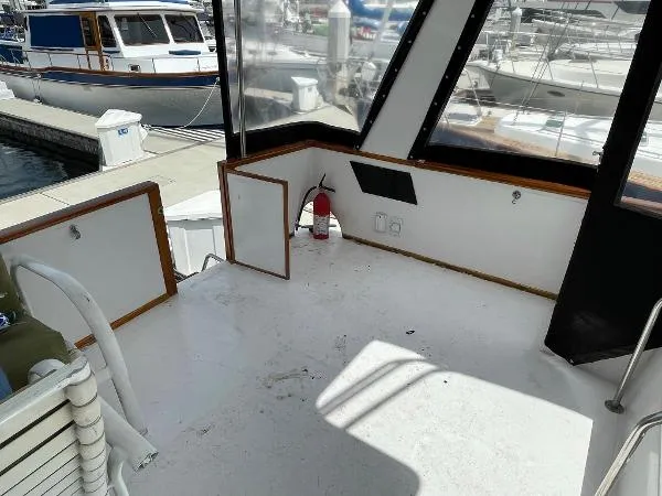 Slide: The Image of Sea Ray 440 Aft Cabin 1989 - 3
