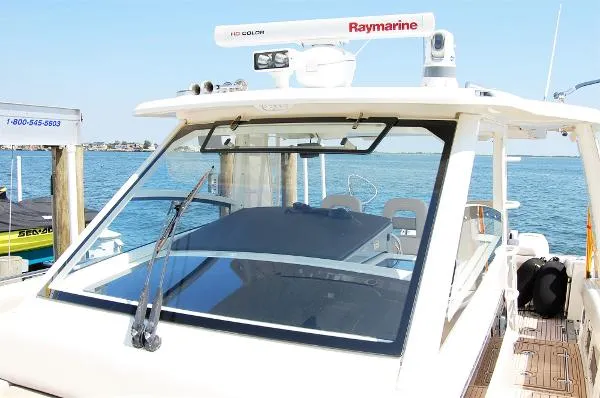 Slide: The Image of Boston Whaler 420 Outrage 2016 - 10