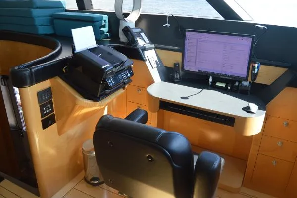 Slide: The Image of Delta 110 Raised Pilothouse 1994 - 11
