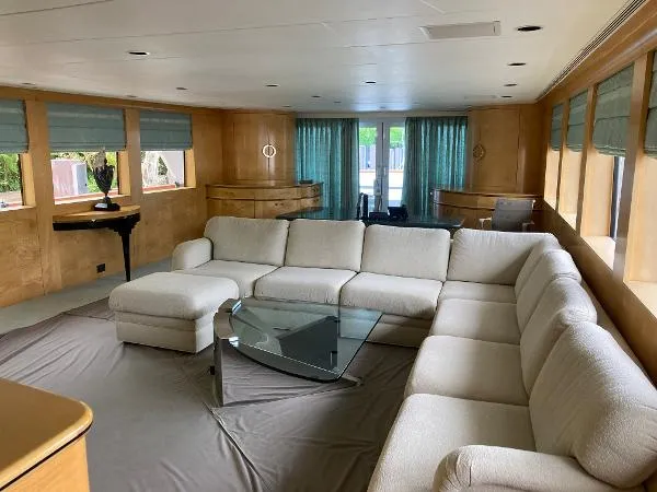 Slide: The Image of Delta 110 Raised Pilothouse 1994 - 3