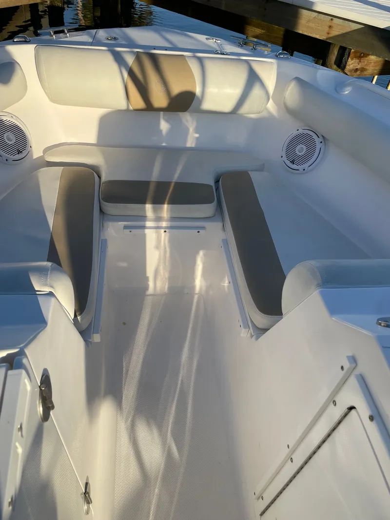 Slide: The Image of Interior of Edgewater 205CX Crossover boat, year 2016. - 9