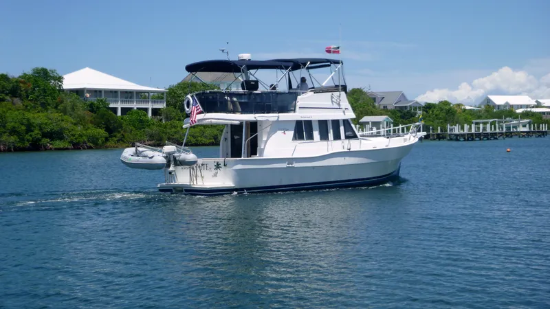 Slide: The Image of Mainship 350/390 Trawler 1999 - 3