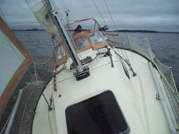 Slide: The Image of Custom Ouyang Boat Works Aloha 30 1986 - 7