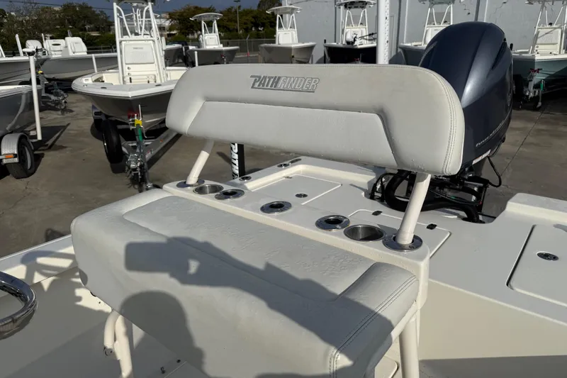 Slide: The Image of 2015 Pathfinder 2200 Tournament Edition boat with seating and rod holders. - 6