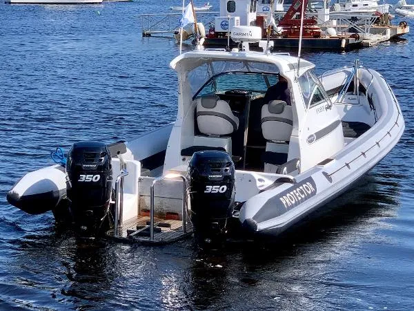 Slide: The Image of Protector Targa 35 2002 - 2