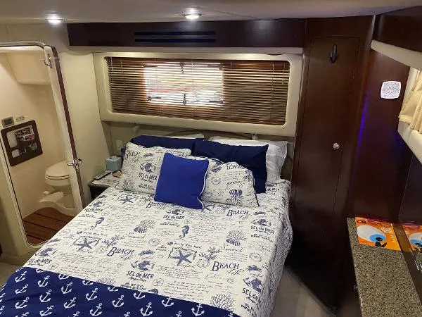 Slide: The Image of Sea Ray 40 Motor Yacht 2006 - 8