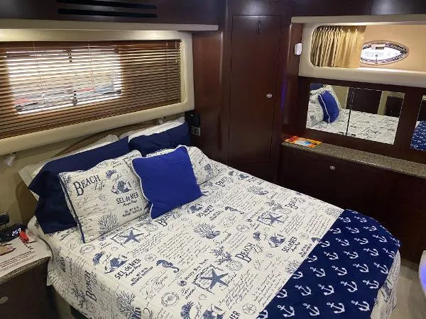 Slide: The Image of Sea Ray 40 Motor Yacht 2006 - 9