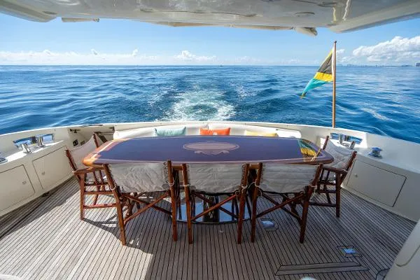 Slide: The Image of Azimut 68 FLYBRIDGE 2005 - 11