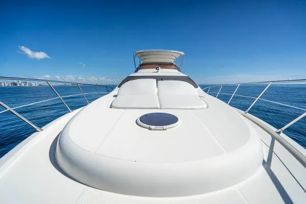 Slide: The Image of Azimut 68 FLYBRIDGE 2005 - 9