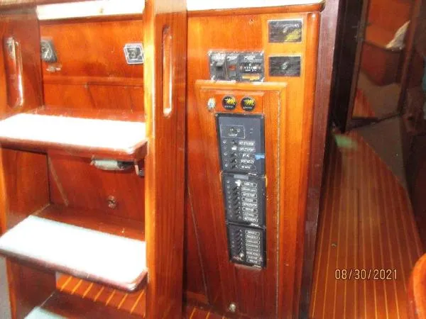 Slide: The Image of Wauquiez Amphitrite Ketch 1983 - 7