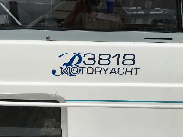 Slide: The Image of Bayliner 3818 Motor Yacht 1988 - 4