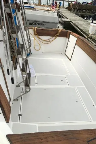 Slide: The Image of Bayliner 3818 Motor Yacht 1988 - 6