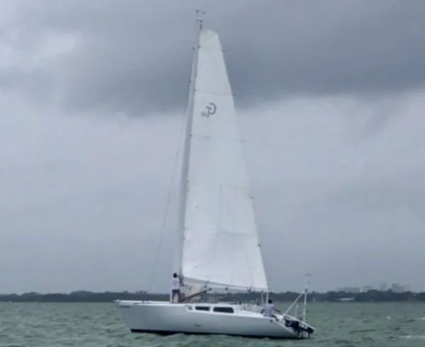 Slide: The Image of Custom Cruiser Sloop 2005 - 0