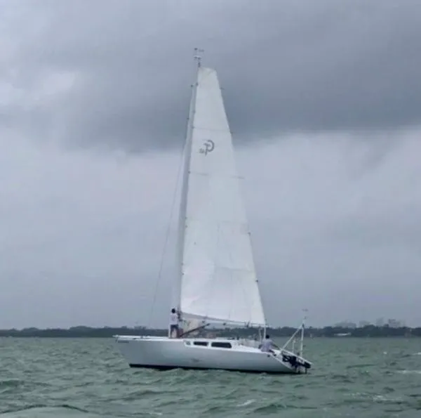Slide: The Image of Custom Cruiser Sloop 2005 - 3