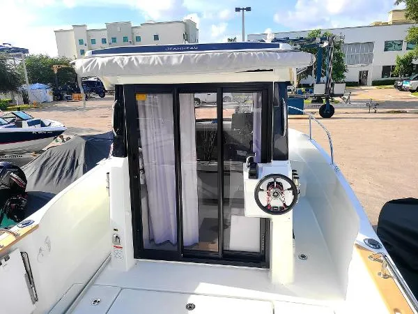 Slide: The Image of Jeanneau NC 795 Sport 2020 - 7