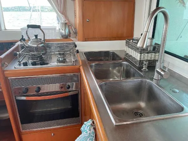 Slide: The Image of Lagoon 440 Owners Version 2007 - 4