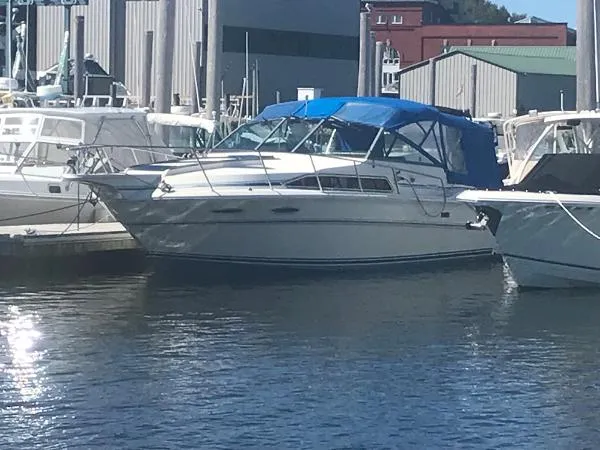 Slide: The Image of Sea Ray 310 Sundancer 1983 - 0
