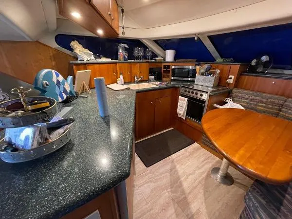 Slide: The Image of Silverton 453 Motor Yacht 2000 - 2