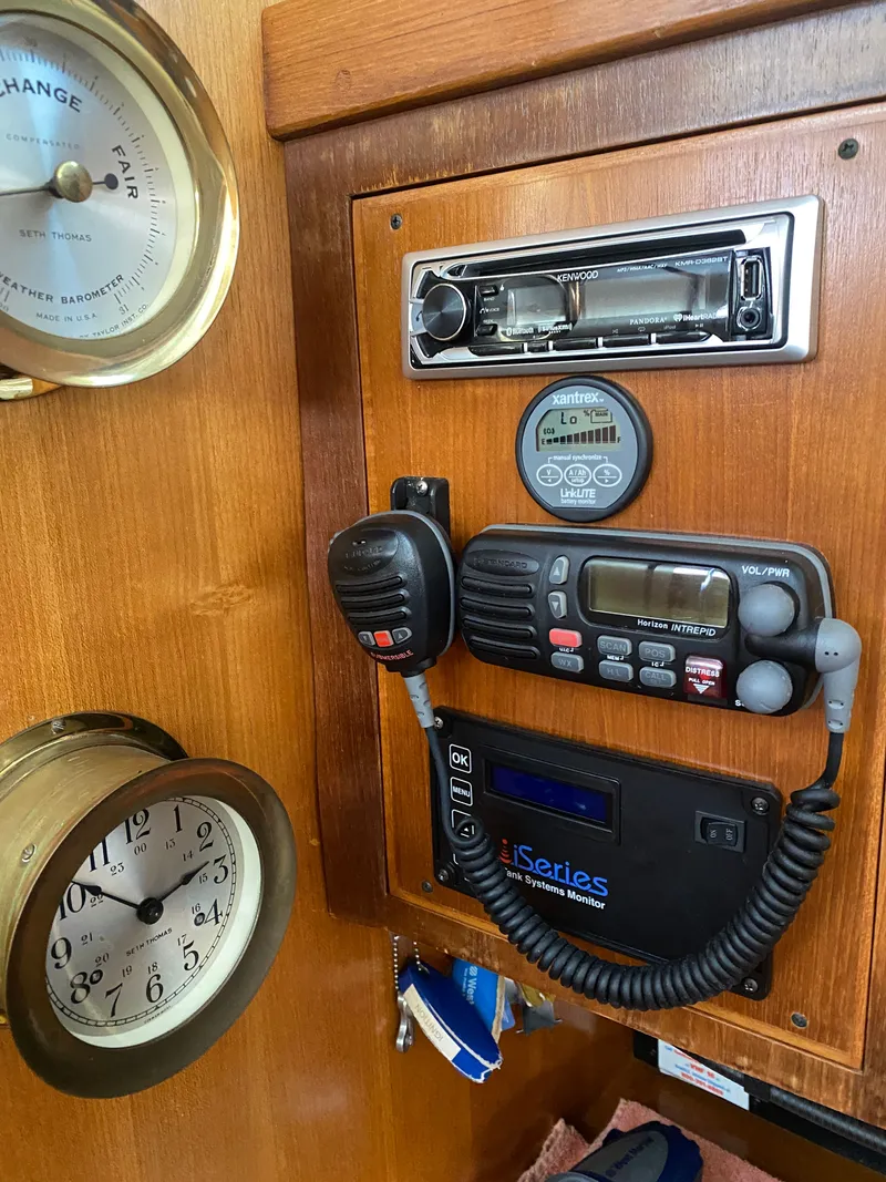 Slide: The Image of Navigation instruments on a 2003 Catalina 350 boat. - 17