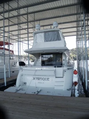 Slide: The Image of Carver Yachts Marquis 2004 - 1