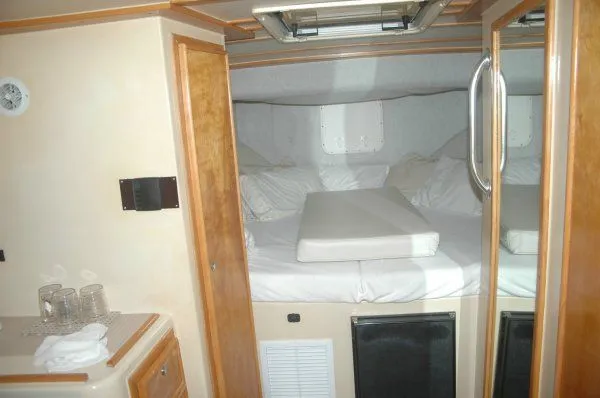 Slide: The Image of Magna Marine Sportfisher 2004 - 6