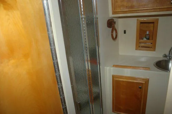Slide: The Image of Magna Marine Sportfisher 2004 - 8