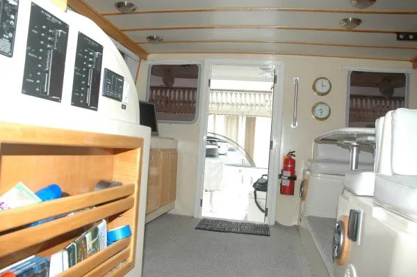 Slide: The Image of Magna Marine Sportfisher 2004 - 9