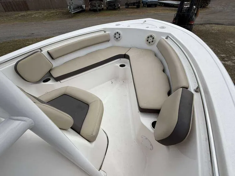 Slide: The Image of Tidewater 210 Adventure 2020 - 20