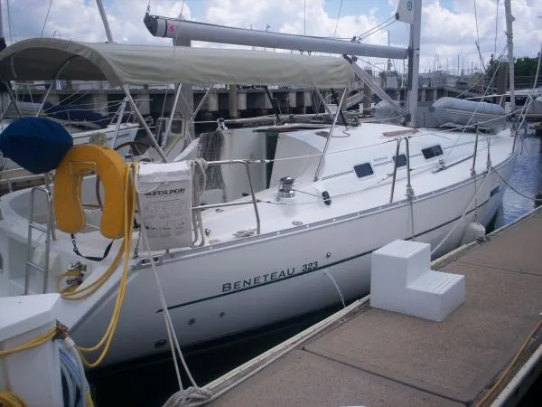 Slide: The Image of Beneteau 323 2006 - 3
