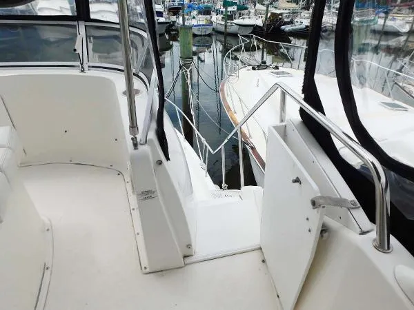 Slide: The Image of Silverton 372 Aft Cabin Motor Yacht 1997 - 10