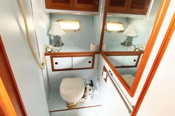 Slide: The Image of Kha Shing Aft Cabin 1987 - 10
