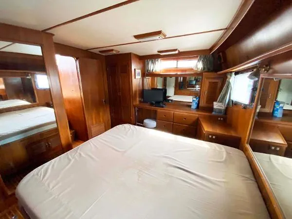 Slide: The Image of Kha Shing Aft Cabin 1987 - 7