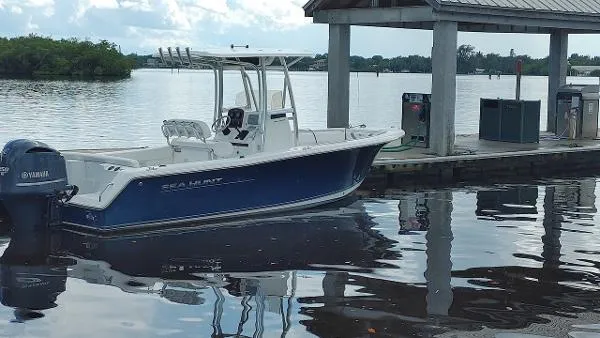 Slide: The Image of Sea Hunt Ultra 234 2012 - 2