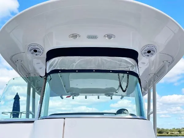 Slide: The Image of Pursuit ST 310 Sport 2015 - 11