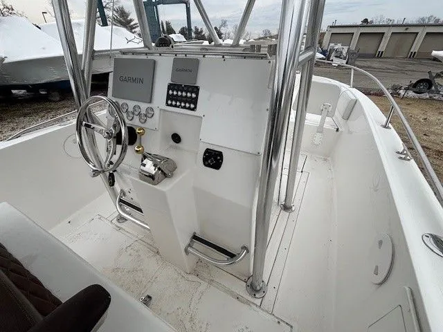 Slide: The Image of Stamas 250 Tarpon 2006 - 11