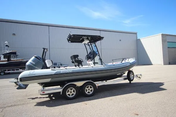 Slide: The Image of Zodiac Open 7 NEO T-Top 250hp 2021 - 3