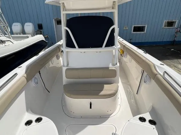 Slide: The Image of Pursuit 310 Center Console 2015 - 6