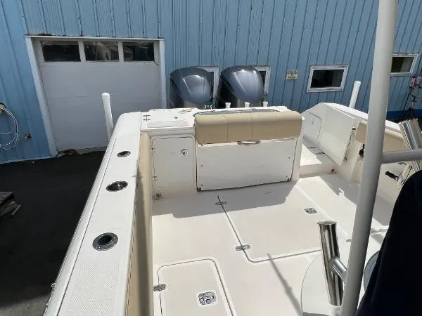 Slide: The Image of Pursuit 310 Center Console 2015 - 9