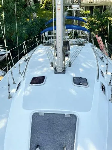 Slide: The Image of Catalina 36 MkII 1997 - 9